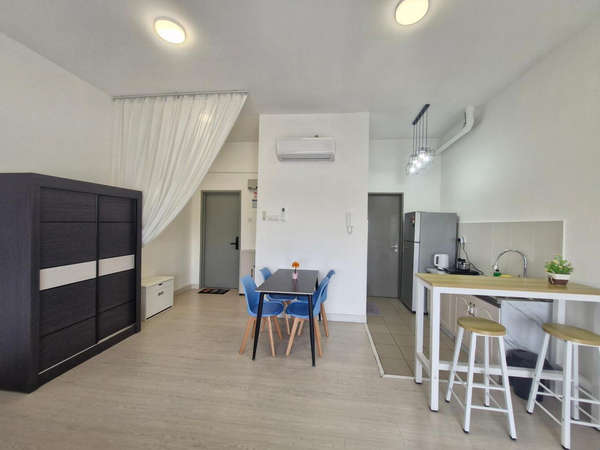 Taman Equine Comfy Studio#Greenery View#4 Pax#Aeon Mall Seri Kembangan Exterior photo
